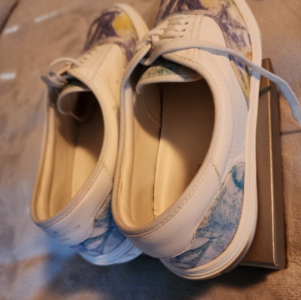 LV men's sneakers sz 9 - Picture 5 of 7